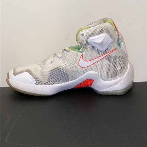 🏀Used Nike lebron 8s size 3.5Y - Picture 5 of 9